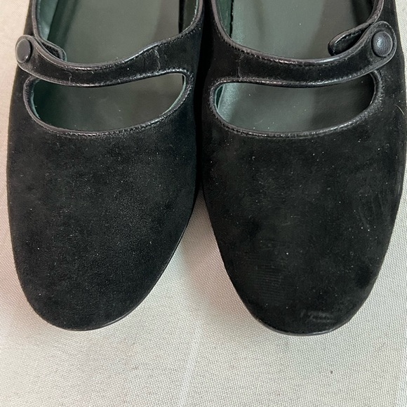 Donald J Pliner black suede Henna Mary Jane flats size 9 minor heel flaw - Picture 7 of 15